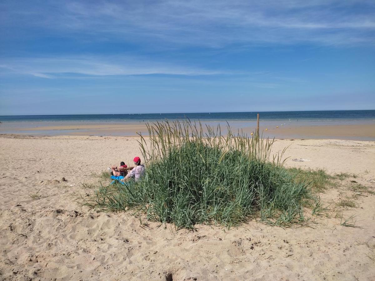 Chez Chon Et Jean-Marie Apartment Hermanville-sur-Mer ภายนอก รูปภาพ